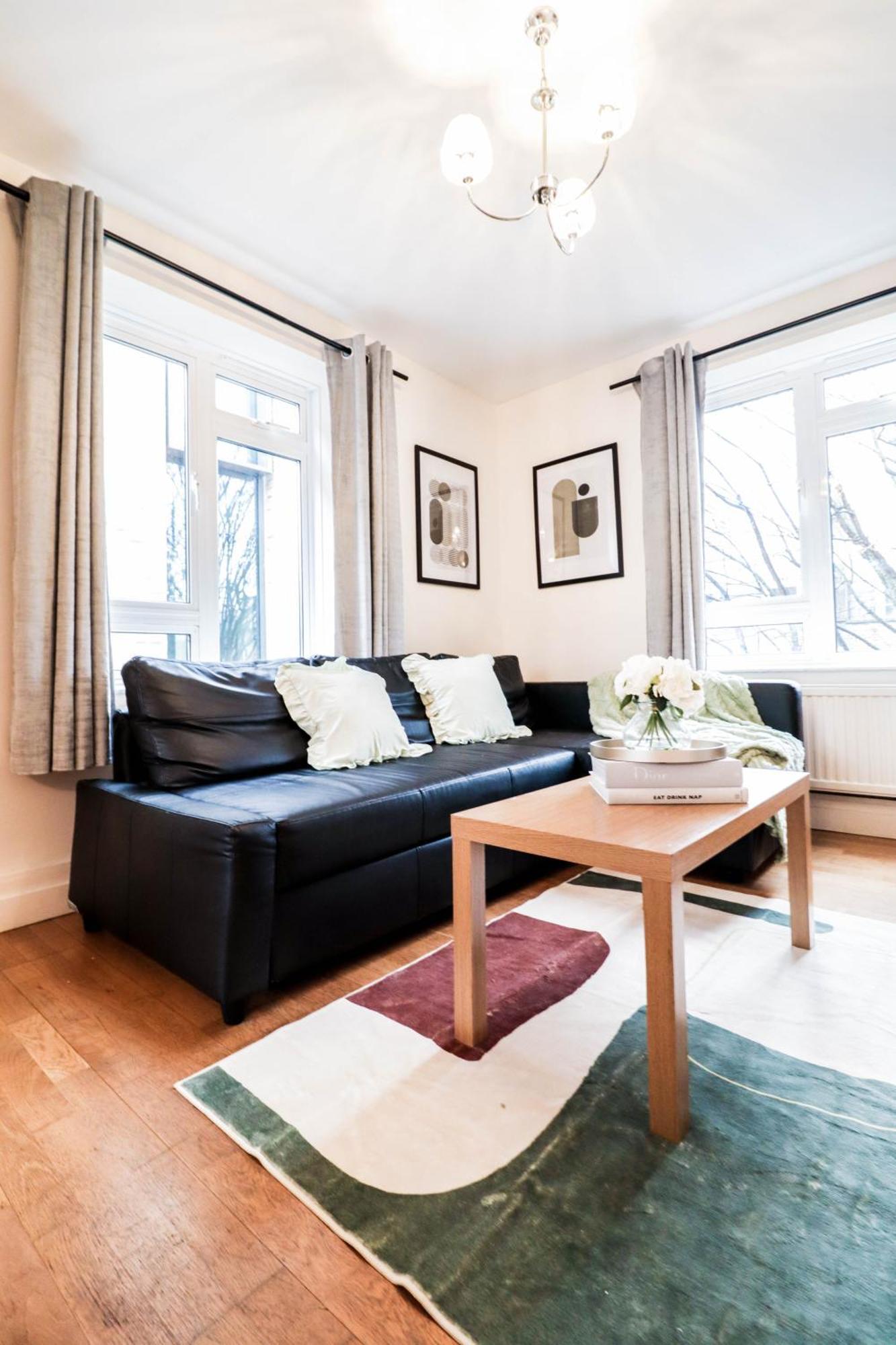 Bright And Well-kept 2 Bed Flat! Russell Square * London